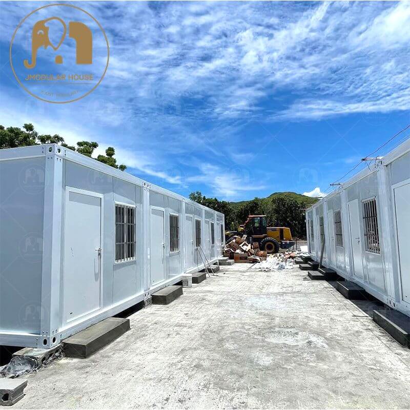 Edificio temporal de contenedores para dormitorio modular